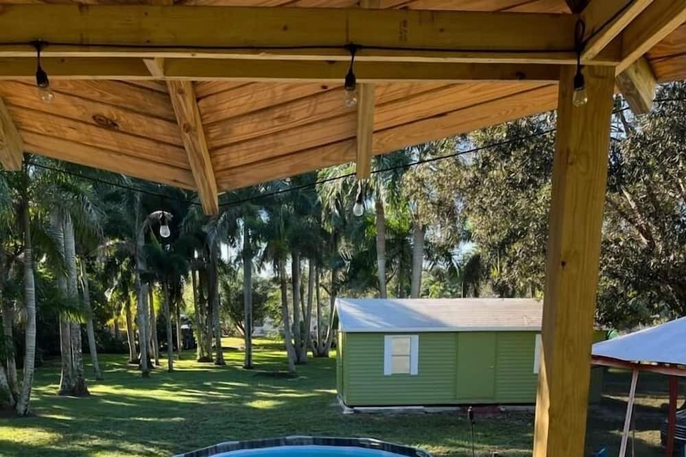 Photo of Outdoor in Cooper City