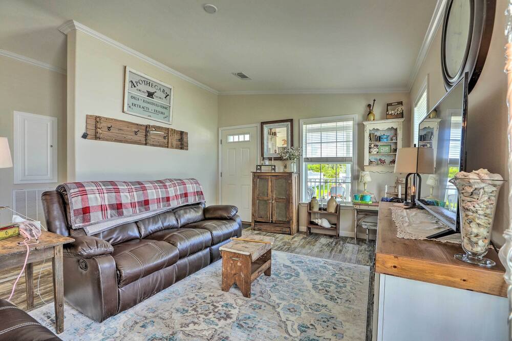 Photo of Livingroom in Truckland