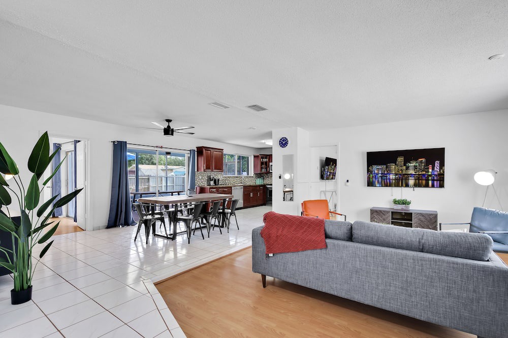 Photo of Livingroom in Boulevard Heights