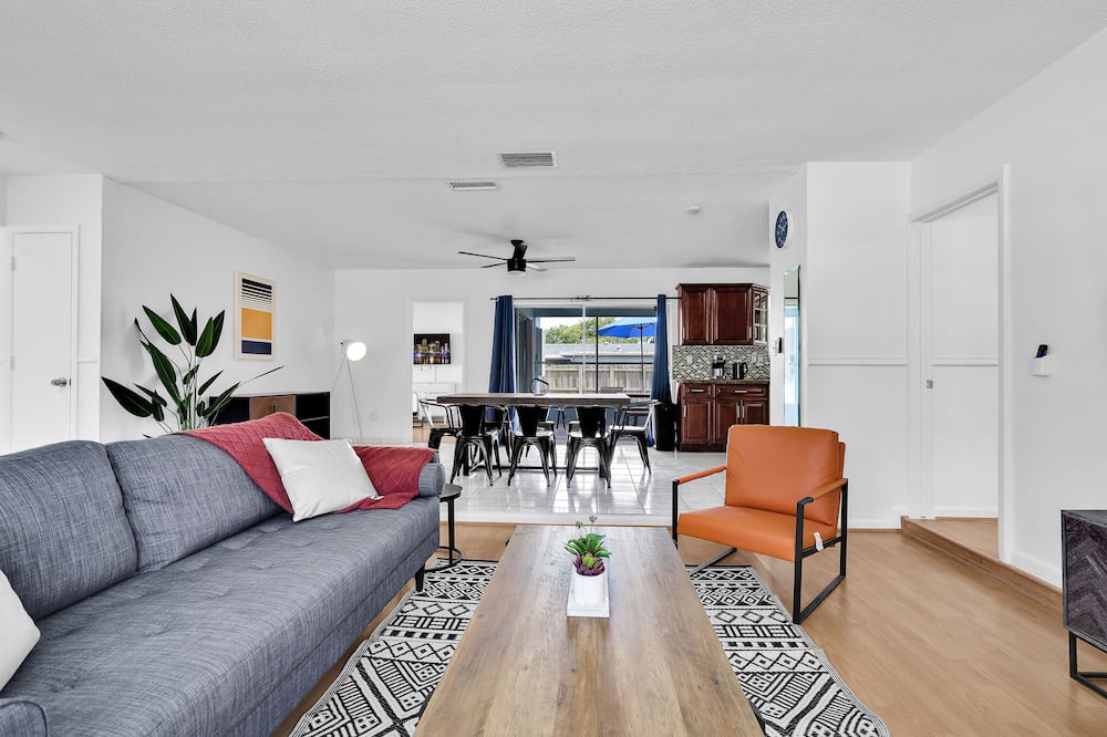 Photo of Livingroom in Boulevard Heights