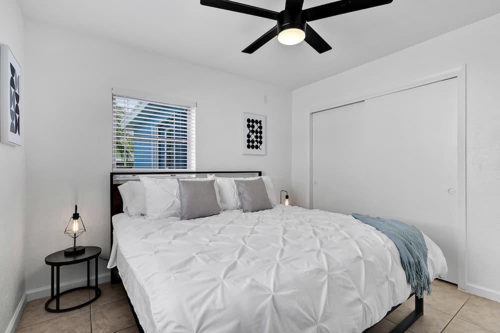 Photo of Bedroom in Boulevard Heights