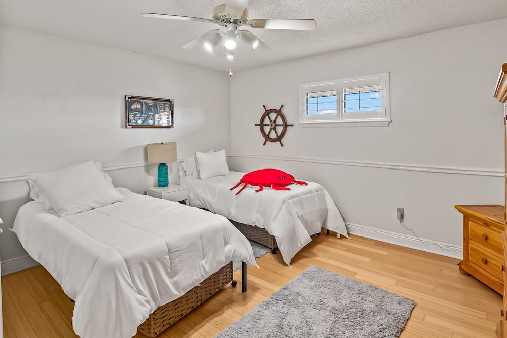 Photo of Bedroom in Crawfordville