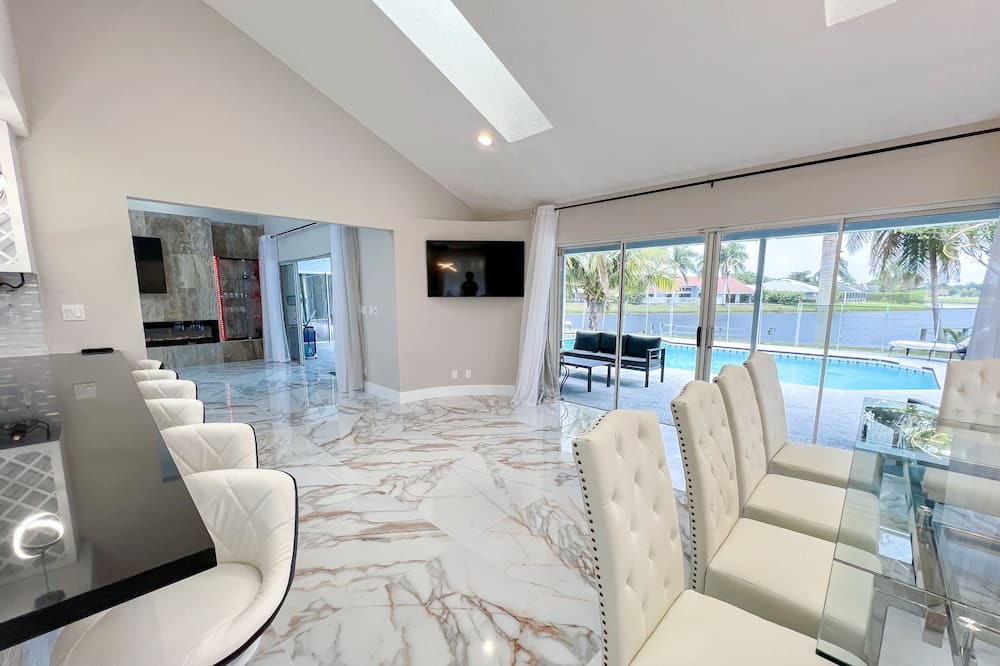 Photo of Kitchen in Greenview Shores