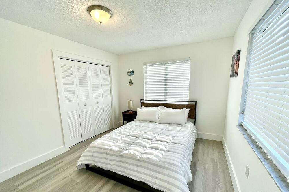 Photo of Bedroom in West Little River