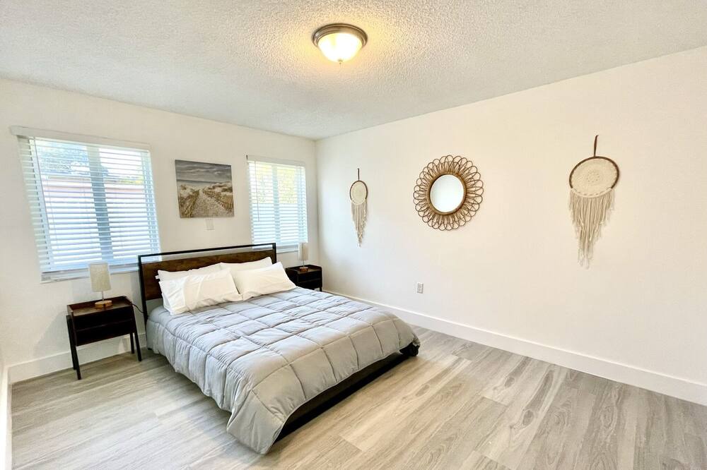Photo of Bedroom in West Little River