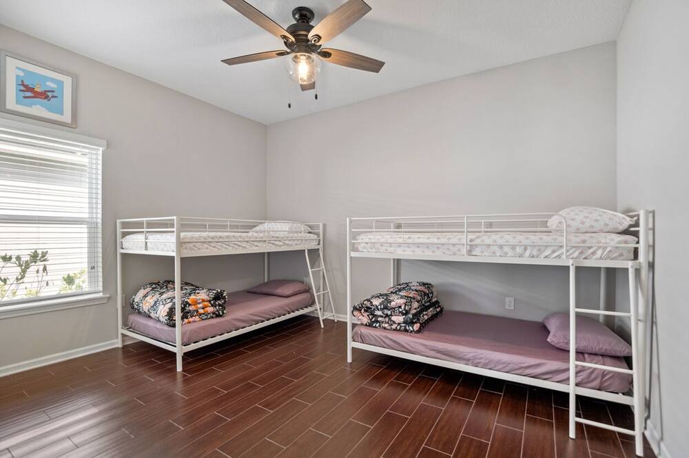 Photo of Bedroom in Northside