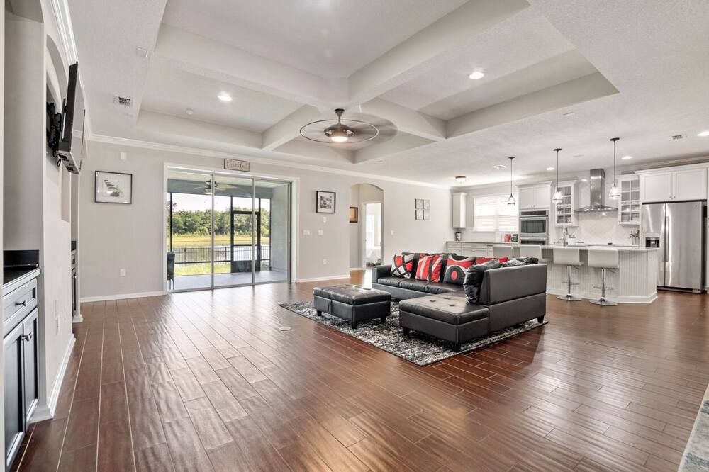 Photo of Livingroom in Northside