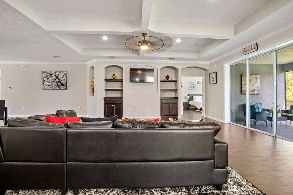 Photo of Livingroom in Northside