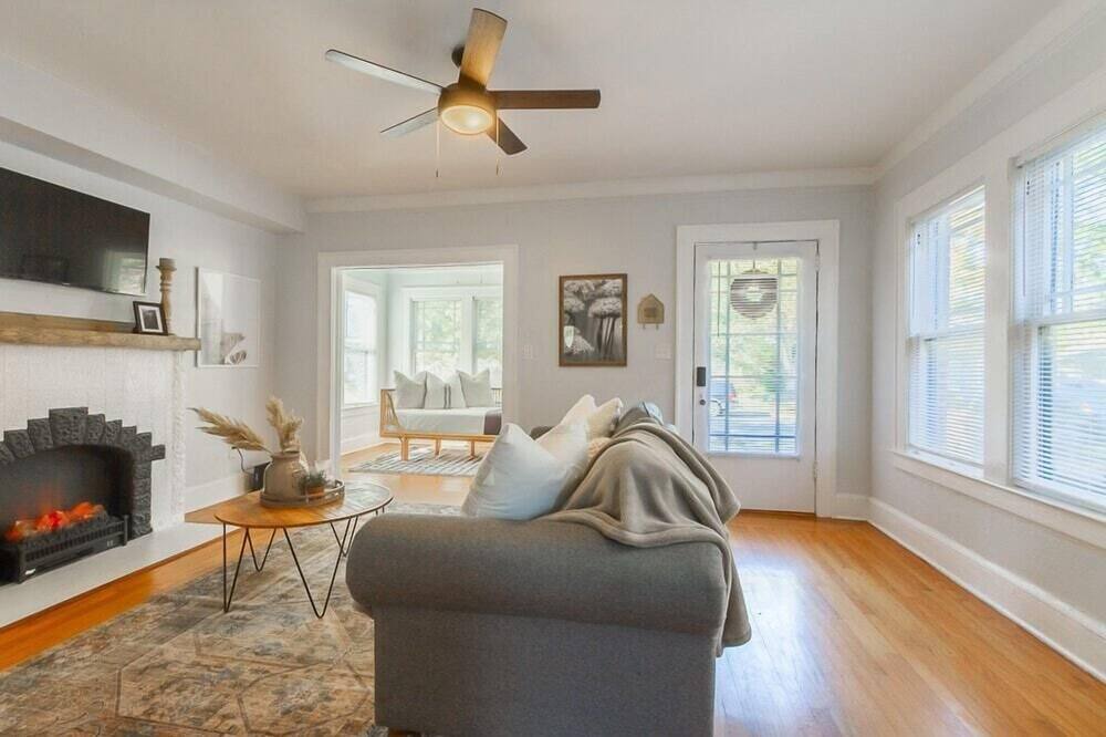 Photo of Livingroom in Riverside