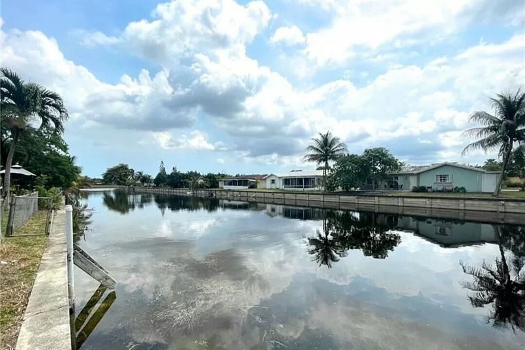 Photo of Outdoor in Tamarac