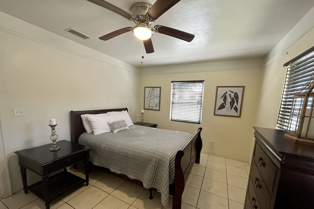 Photo of Bedroom in Palatka