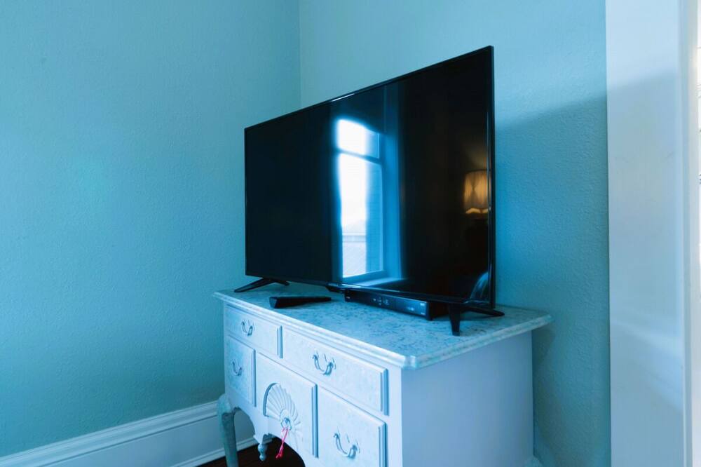 Photo of Bedroom in Arcadia Historic District