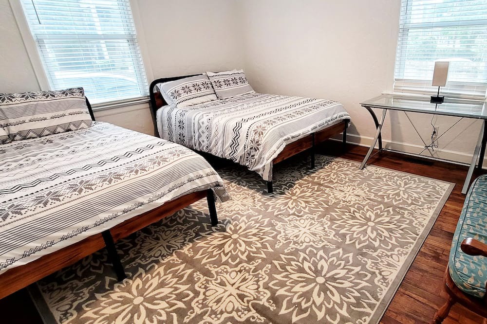 Photo of Bedroom in University Heights