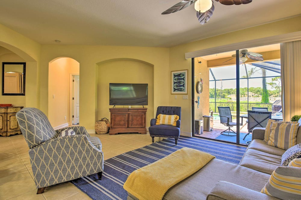 Photo of Bedroom in Rotonda Lakes