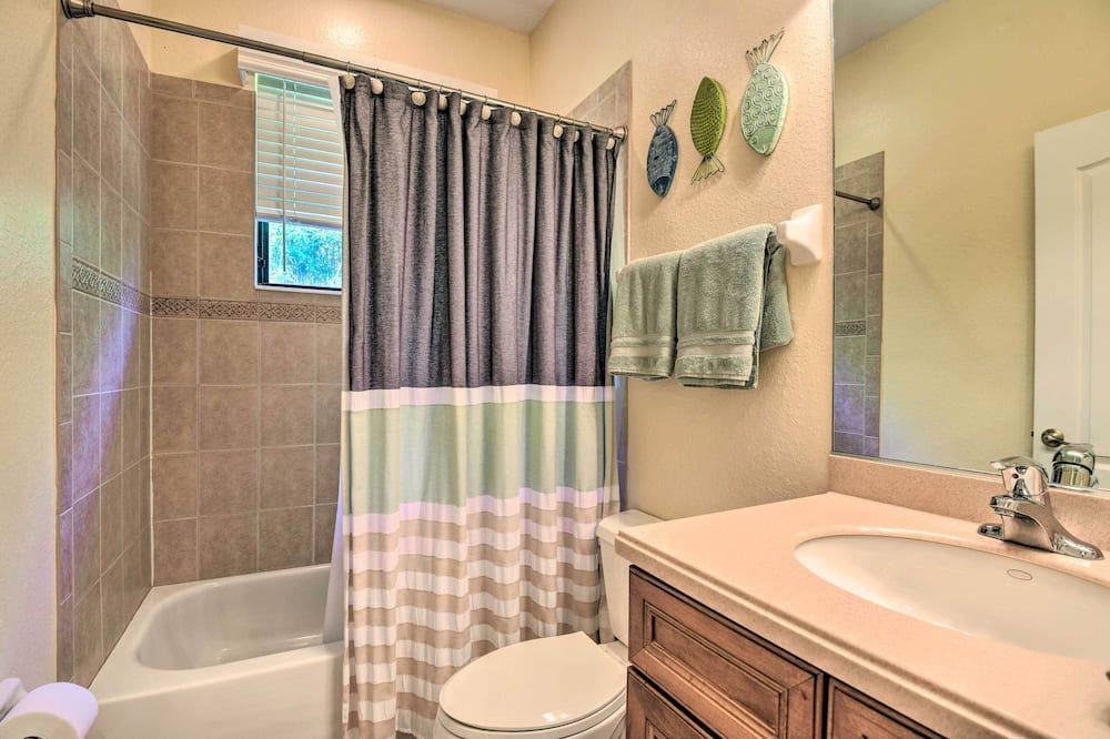 Photo of Bathroom in Rotonda Lakes