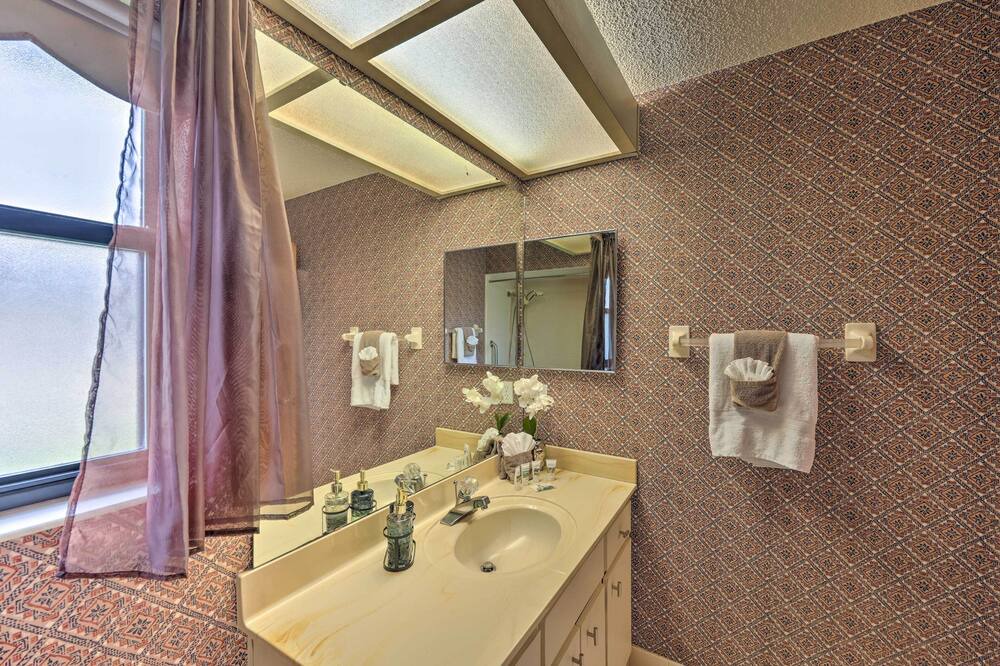 Photo of Bathroom in Palm Harbor