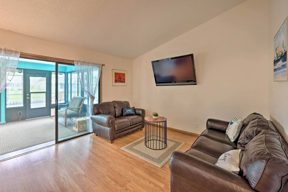 Photo of Livingroom in Palm Harbor