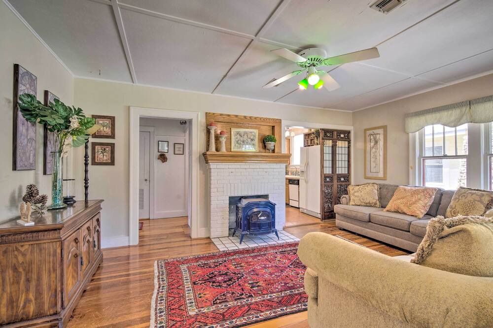 Photo of Bedroom in Yankeetown