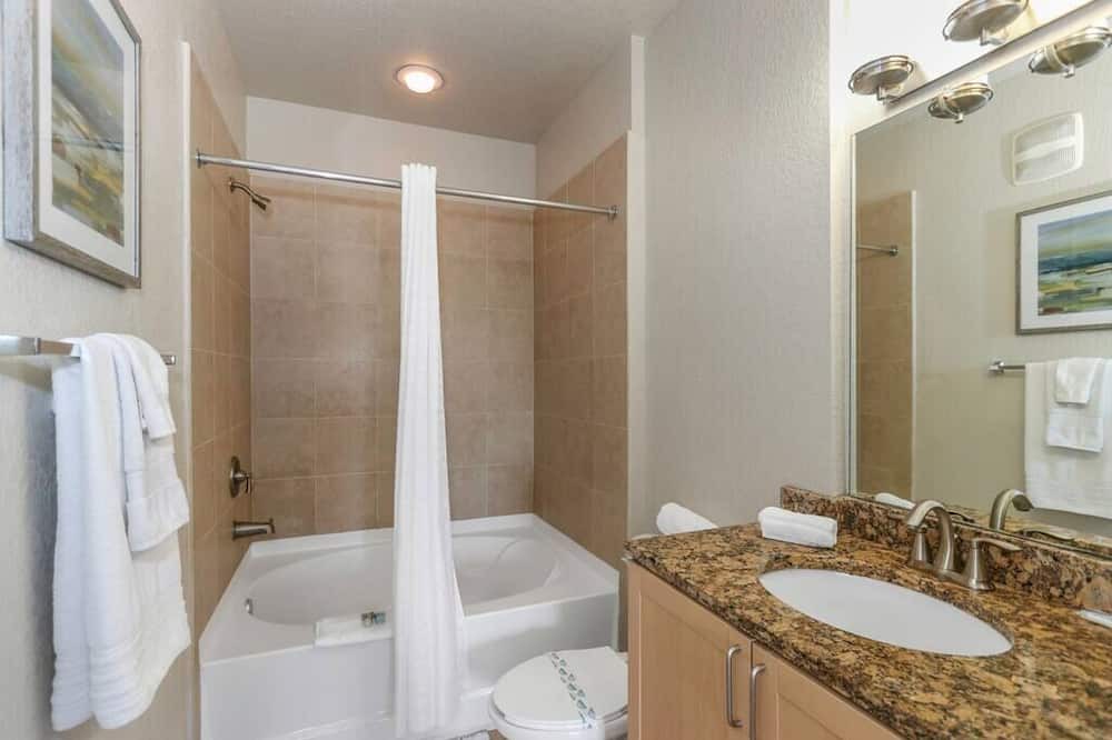 Photo of Bathroom in Port Tampa City