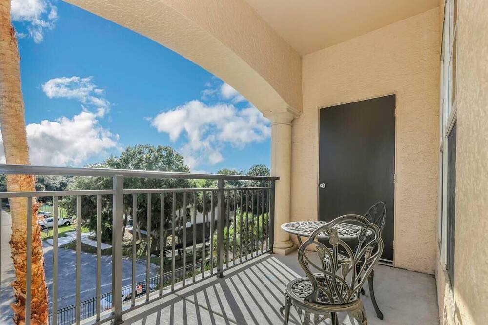 Photo of Patio Balcony in Port Tampa City