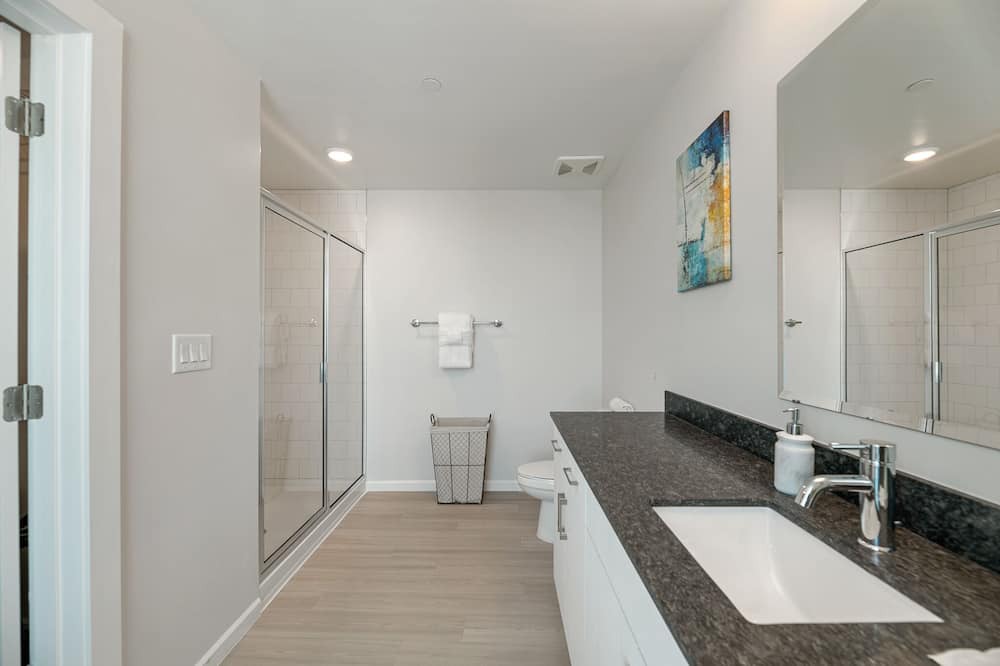 Photo of Bathroom in Callahan
