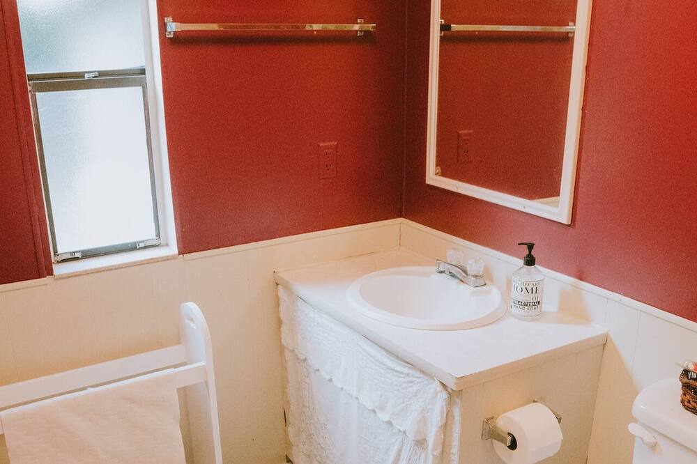 Photo of Bathroom in Rosehill