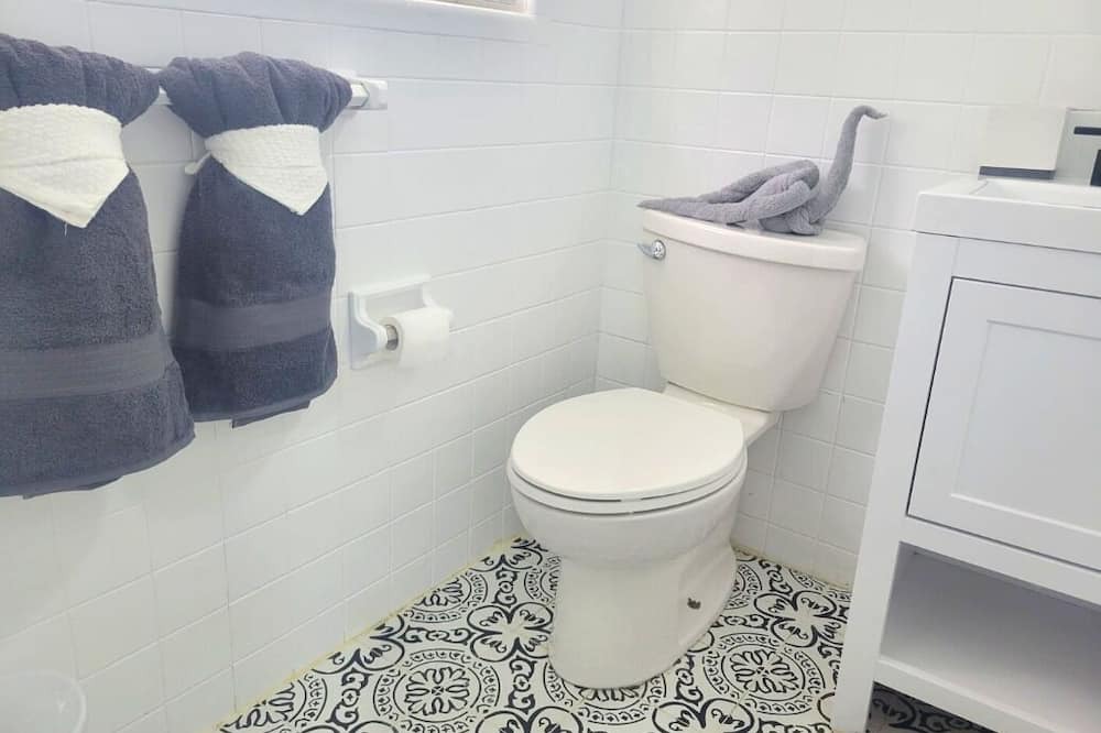 Photo of Bathroom in Lake Ridge