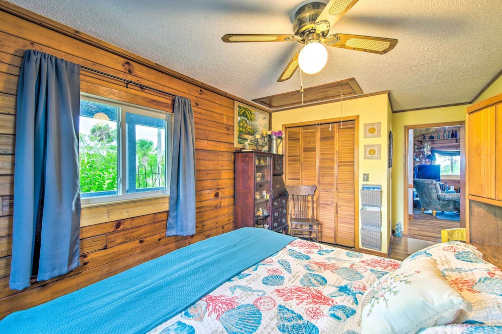 Photo of Bedroom in Micco