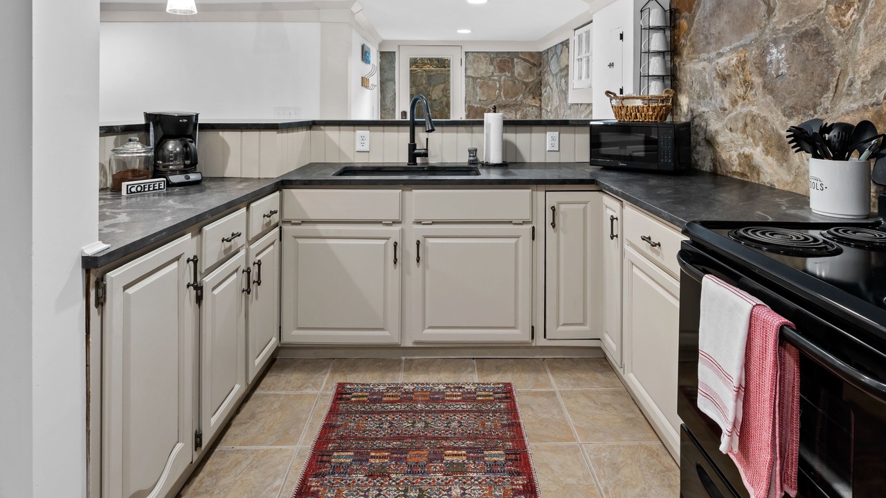 Photo of Kitchen in Maggie Valley