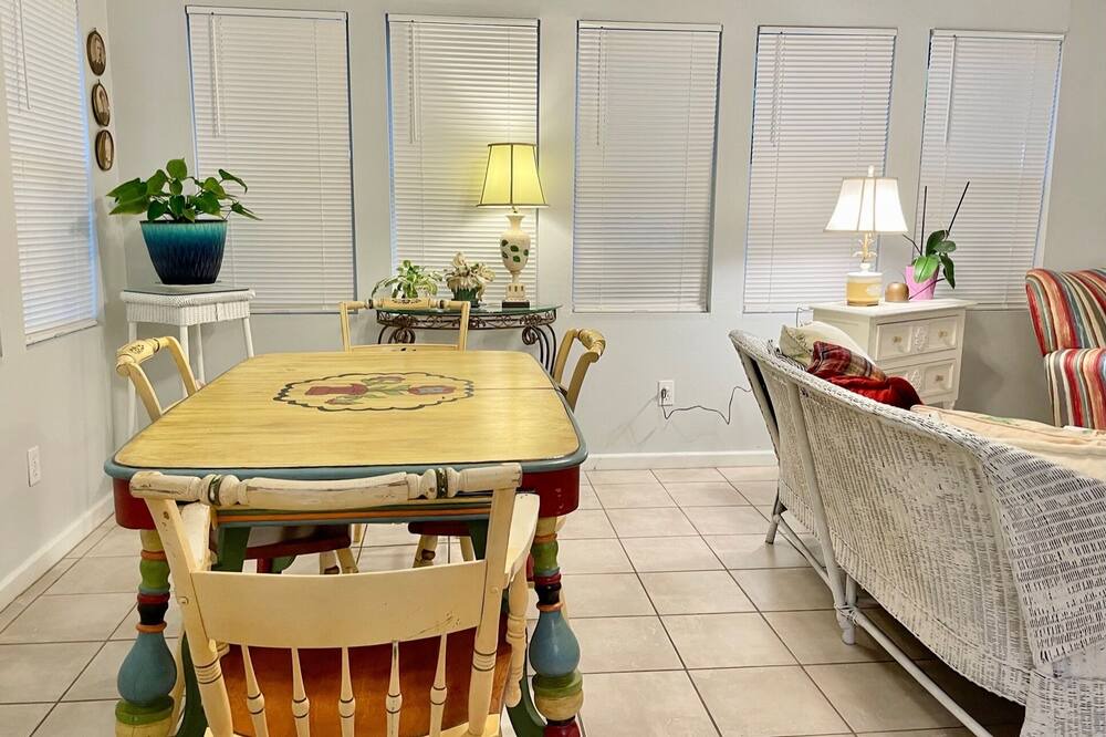 Photo of Livingroom in MacClenny