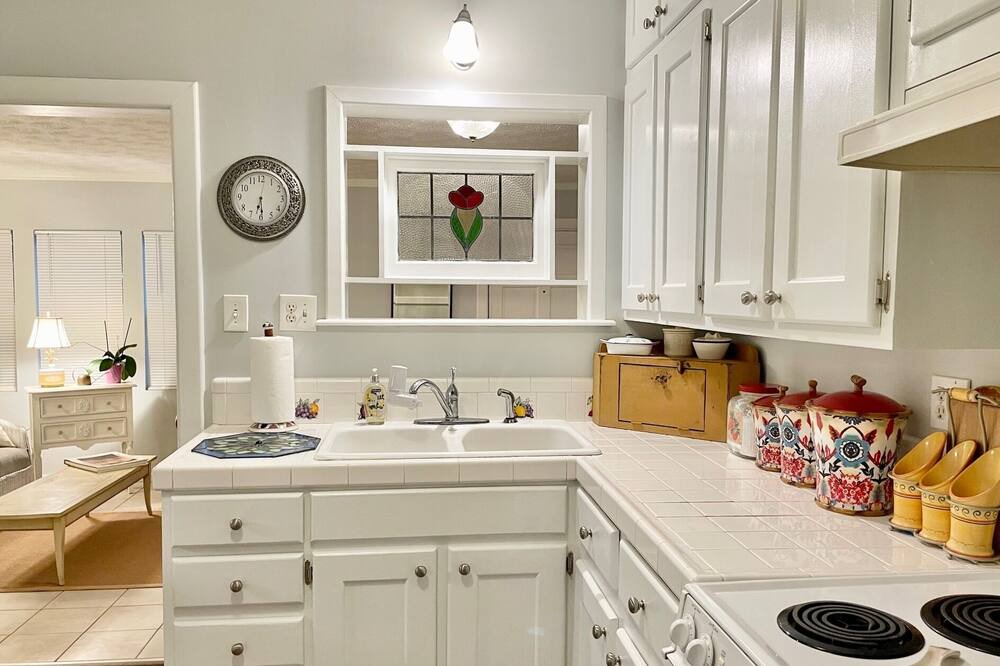 Photo of Kitchen in MacClenny