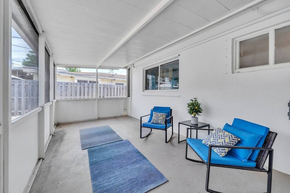 Photo of Patio Balcony in North Andrews Gardens