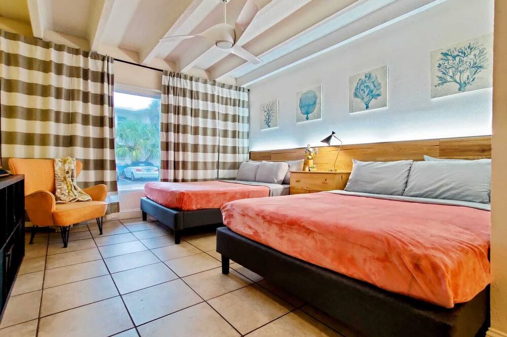 Photo of Bedroom in Bostwick Park