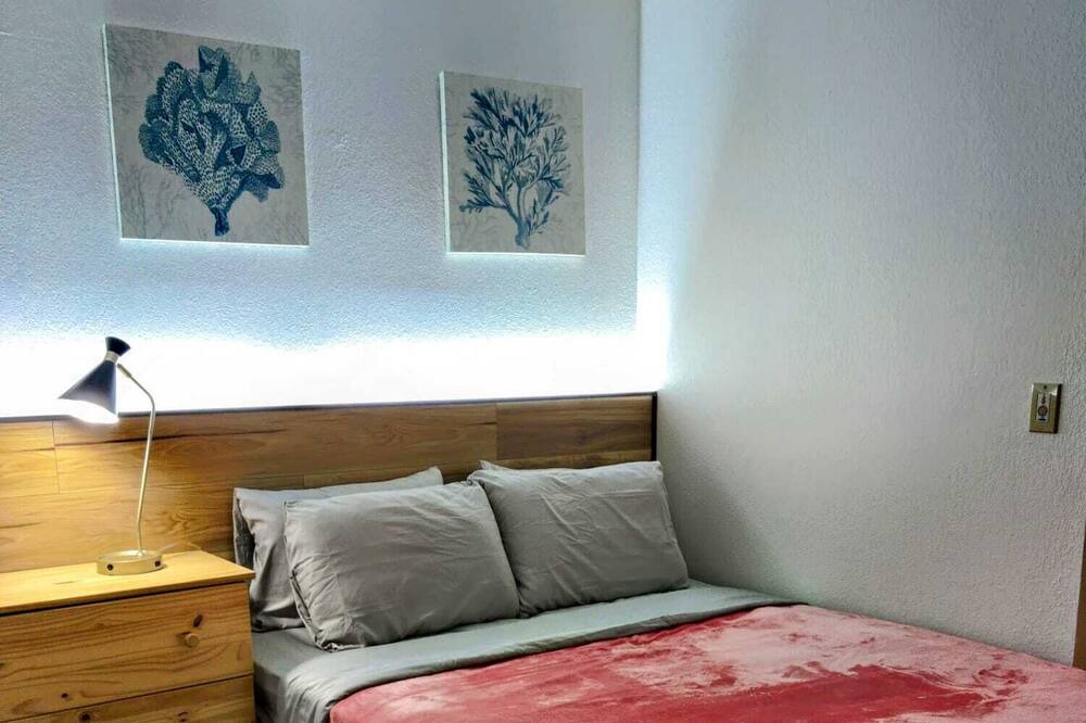 Photo of Bedroom in Bostwick Park