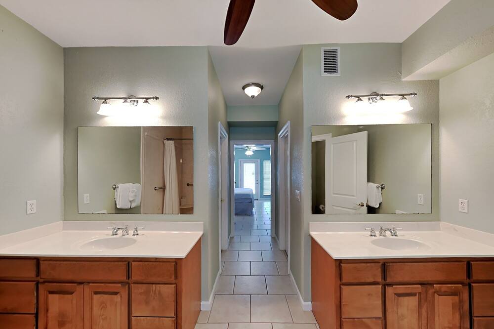 Photo of Bathroom in Perdido Key Coves One
