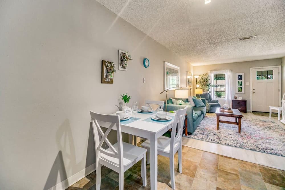 Photo of Bedroom in Northeast Pensacola