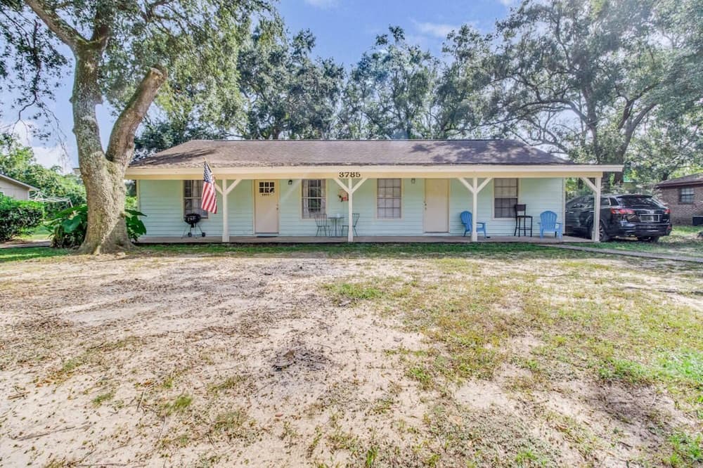 Photo of Outdoor in Northeast Pensacola