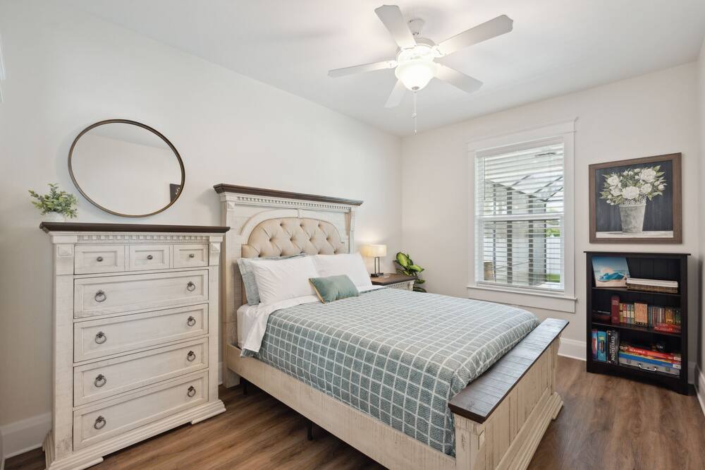 Photo of Bedroom in Riverside Heights