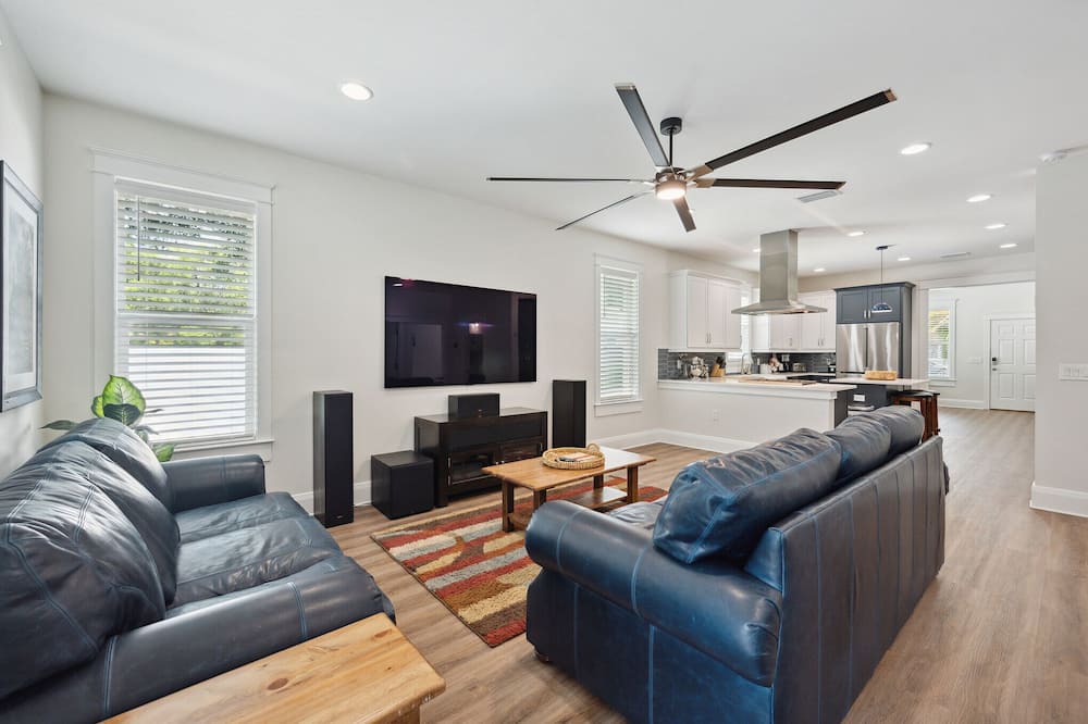 Photo of Livingroom in Riverside Heights