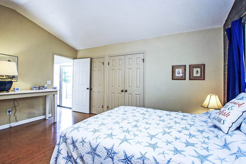 Photo of Bedroom in Gulf Pines