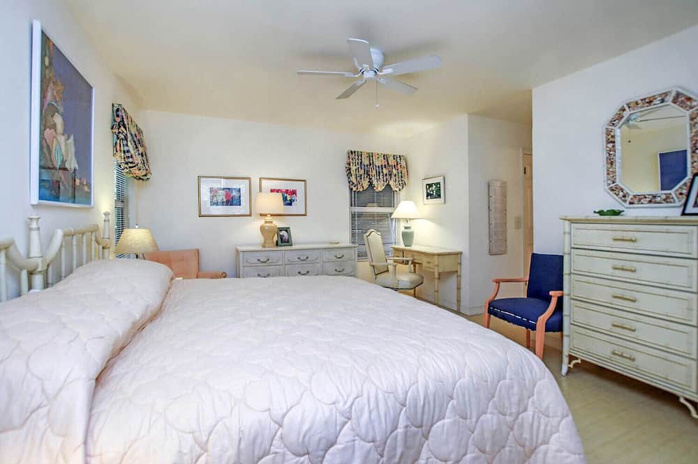 Photo of Bedroom in Gulf Pines