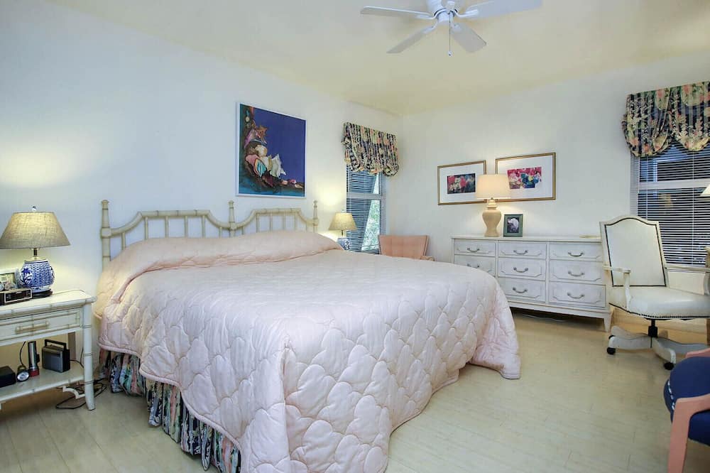 Photo of Bedroom in Gulf Pines