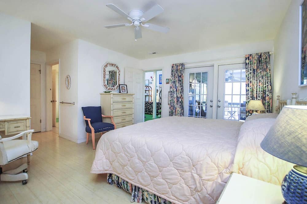 Photo of Bedroom in Gulf Pines