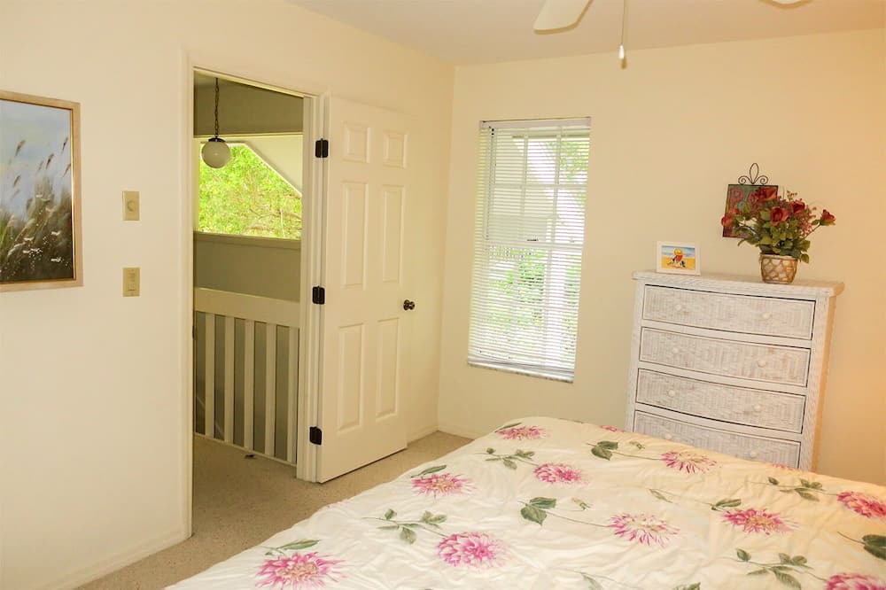 Photo of Bedroom in The Dunes