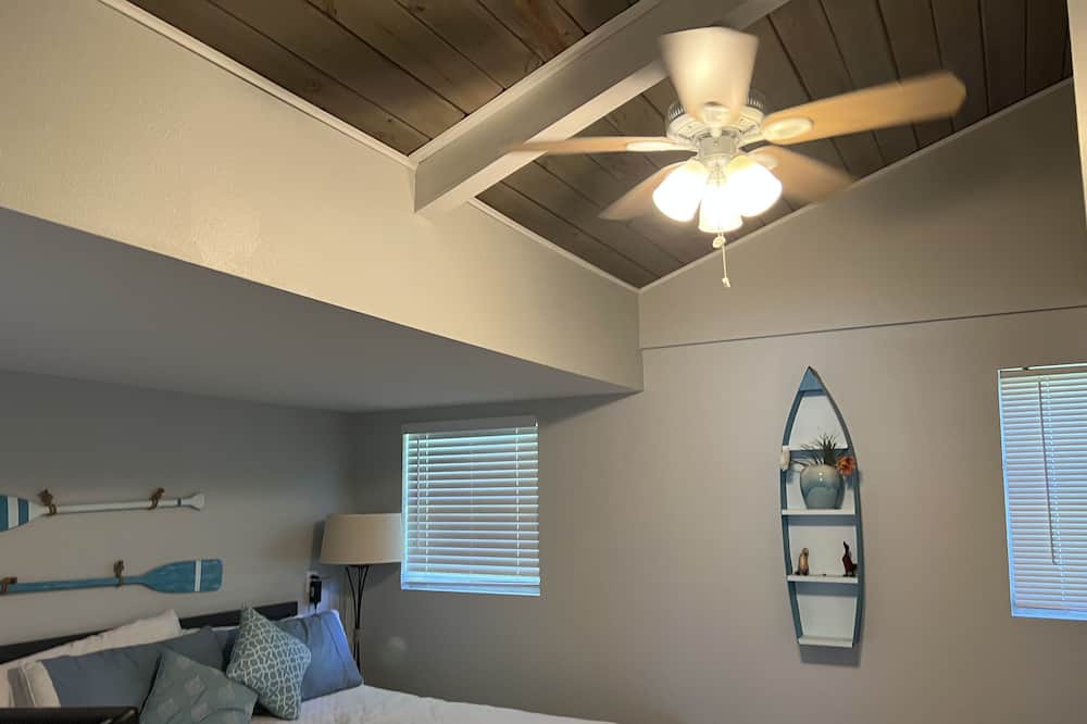 Photo of Bedroom in Lake Padgett Estates