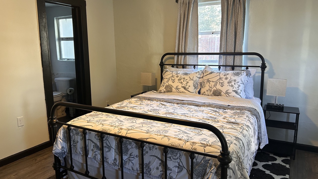 Photo of Bedroom in Ozark