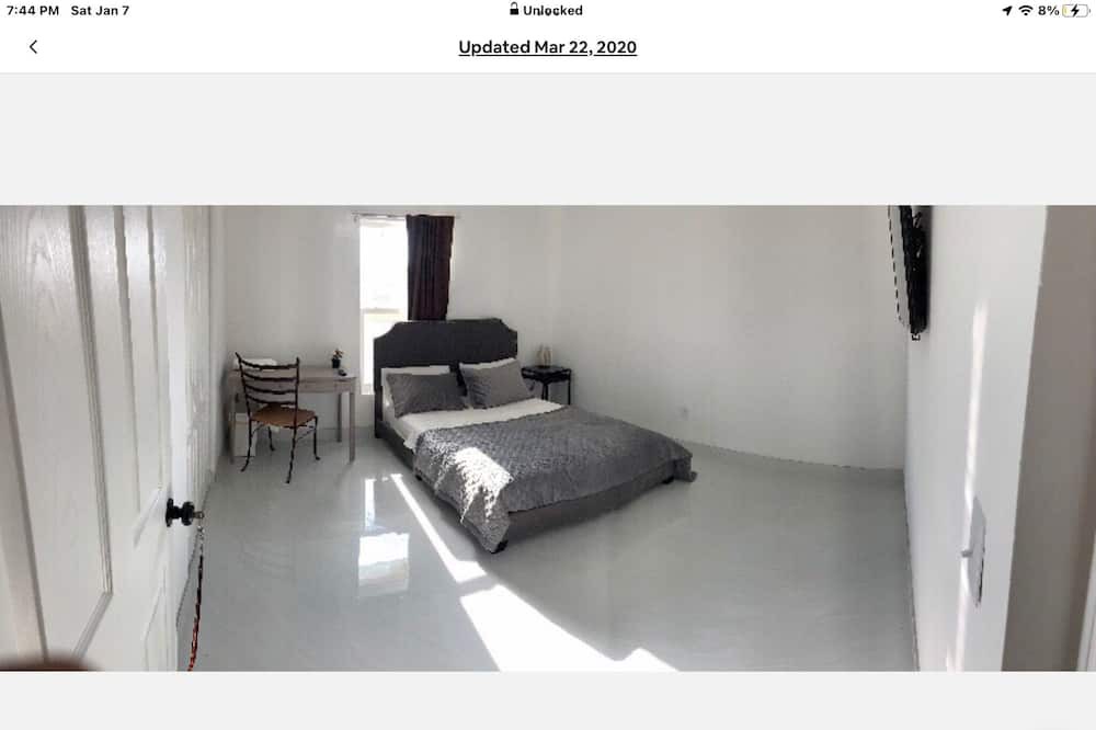 Photo of Bedroom in Sandalfoot Cove