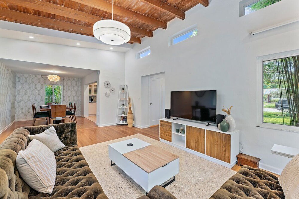 Photo of Livingroom in Southside