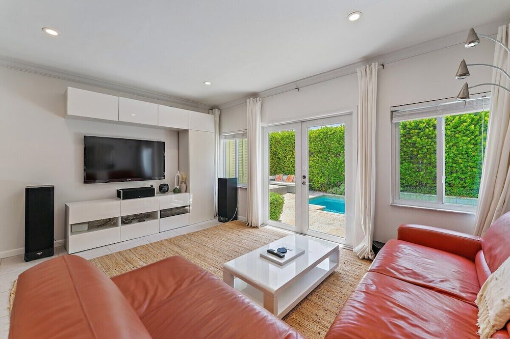 Photo of Livingroom in Southside