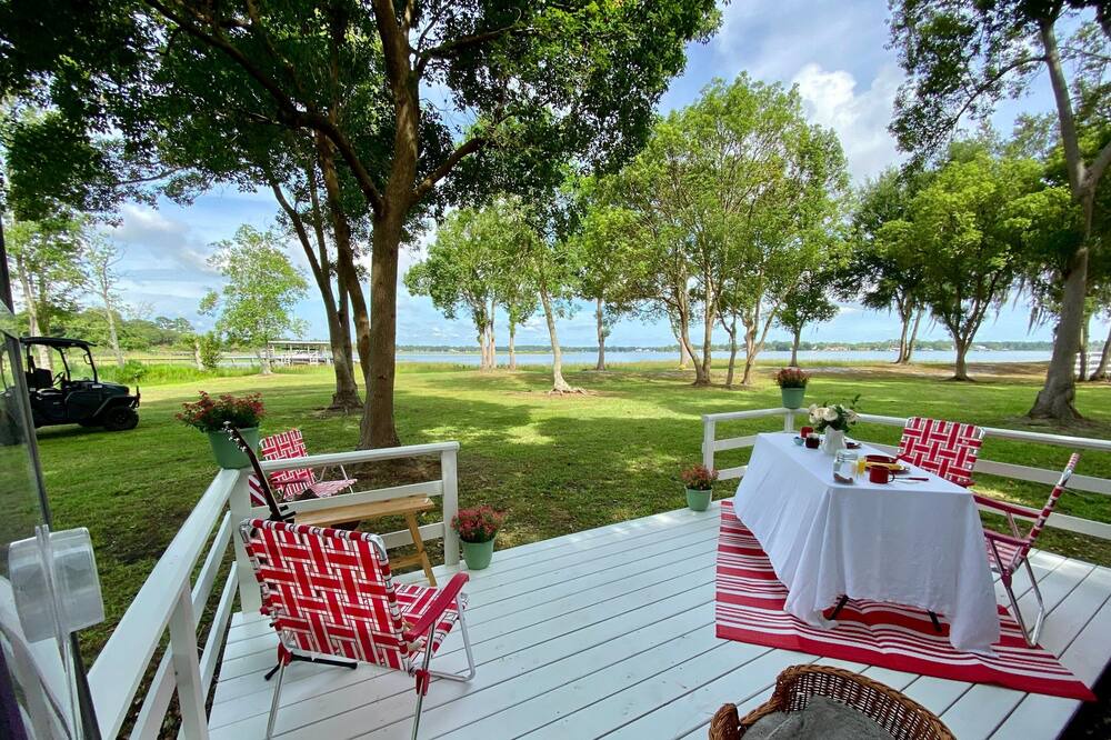 Photo of Patio Balcony in Weirsdale